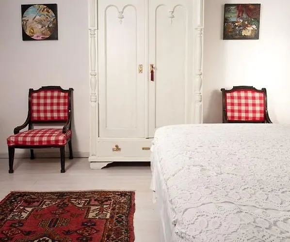 Maison Cirmi * Szabadhidveg